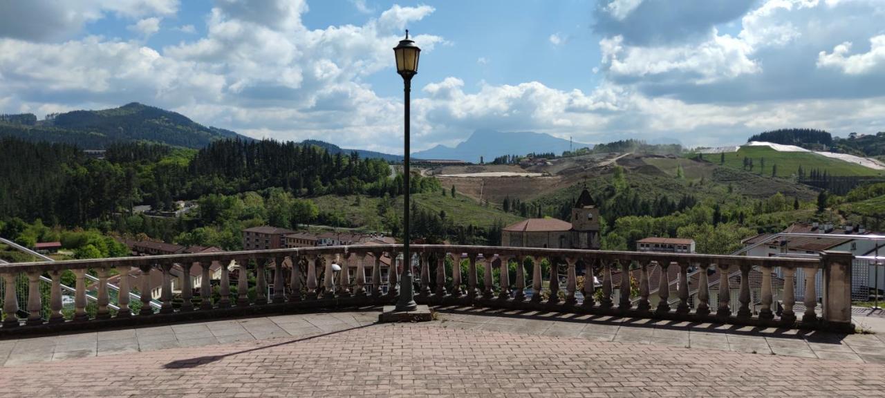 Espacioso apartamento en el corazon del Pais Vasco Mallavia Exterior foto